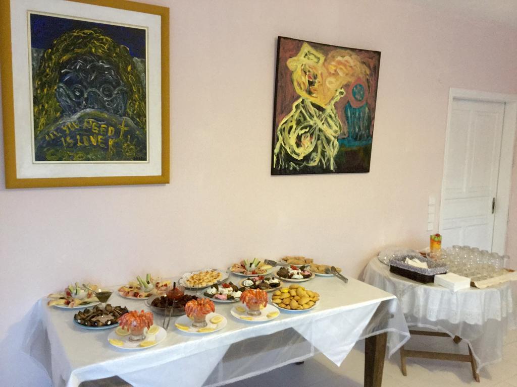 Hotel Villa Basil Циливи Екстериор снимка