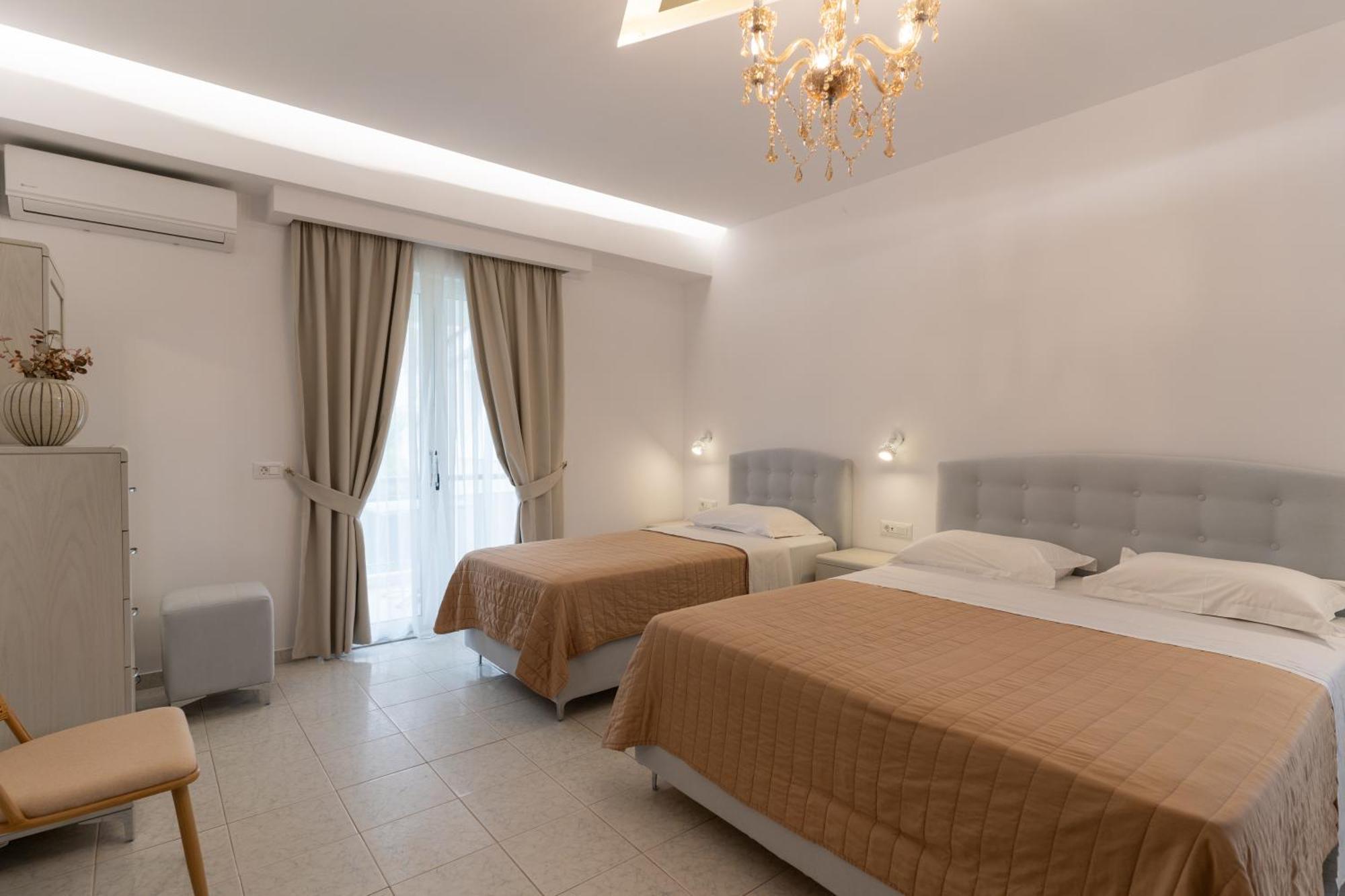 Hotel Villa Basil Циливи Екстериор снимка