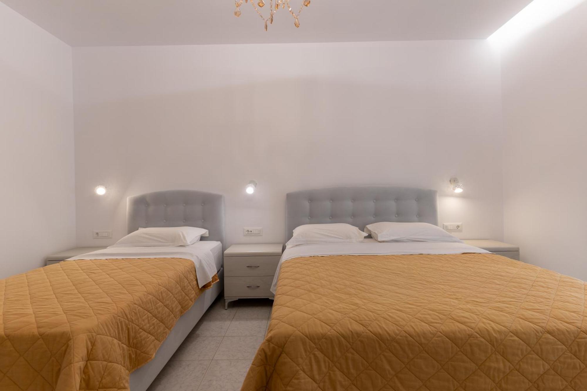 Hotel Villa Basil Циливи Екстериор снимка