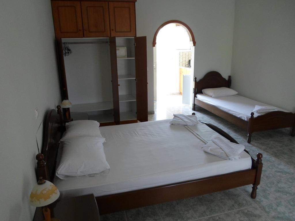 Hotel Villa Basil Циливи Екстериор снимка