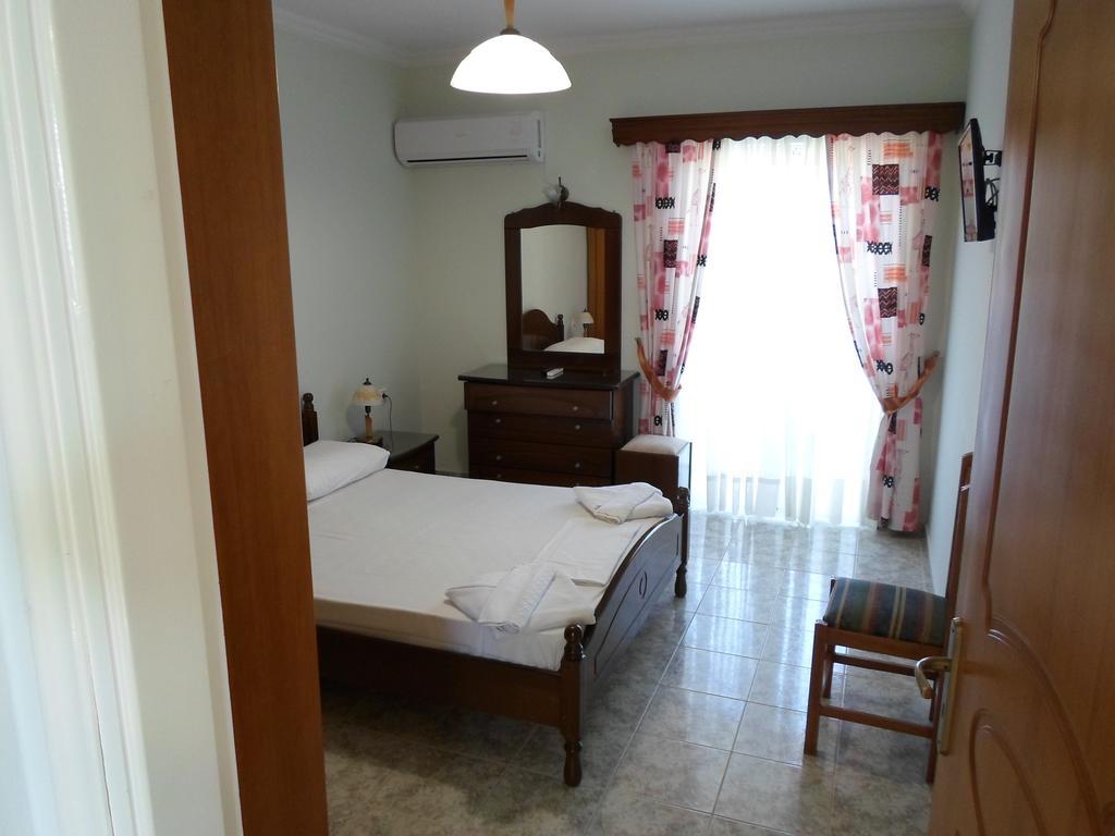 Hotel Villa Basil Циливи Екстериор снимка