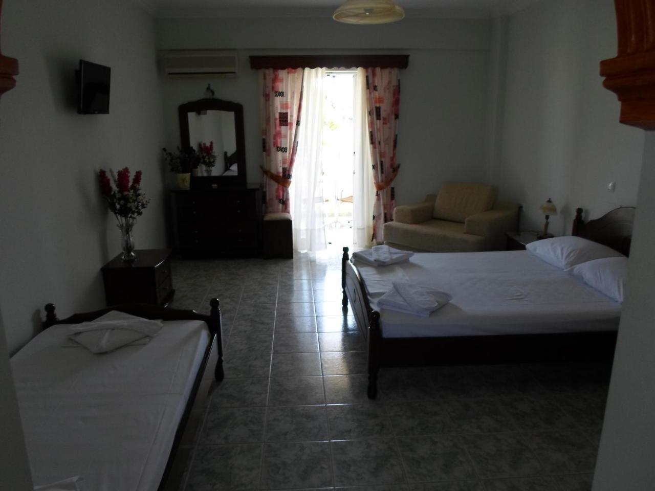 Hotel Villa Basil Циливи Екстериор снимка